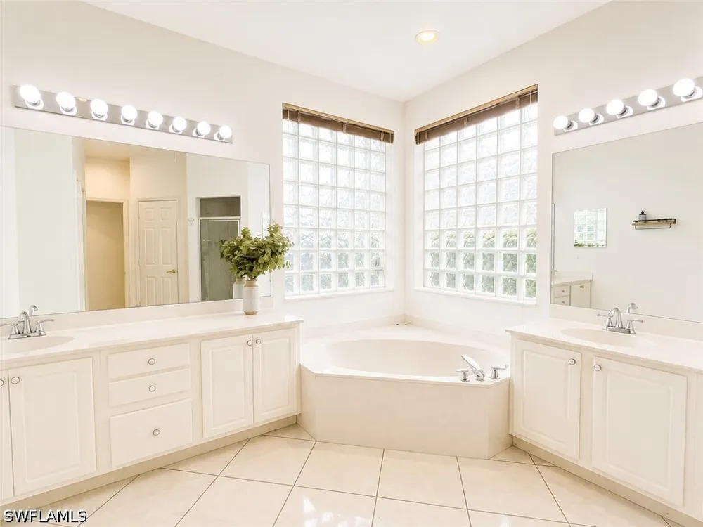 Crossfield Circle Naples, FL 34104