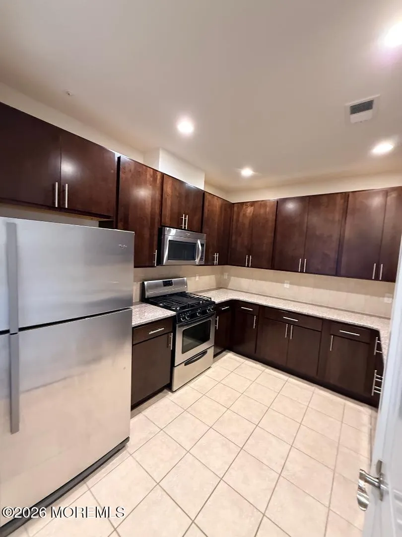 226 Luca Drive Piscataway, NJ 08855