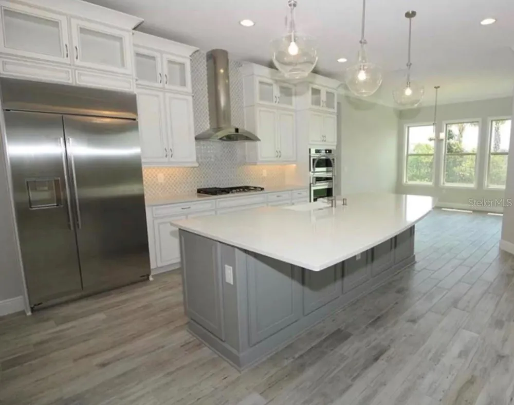2512 DIAMOND RIDGE COURT Orlando, FL 32835