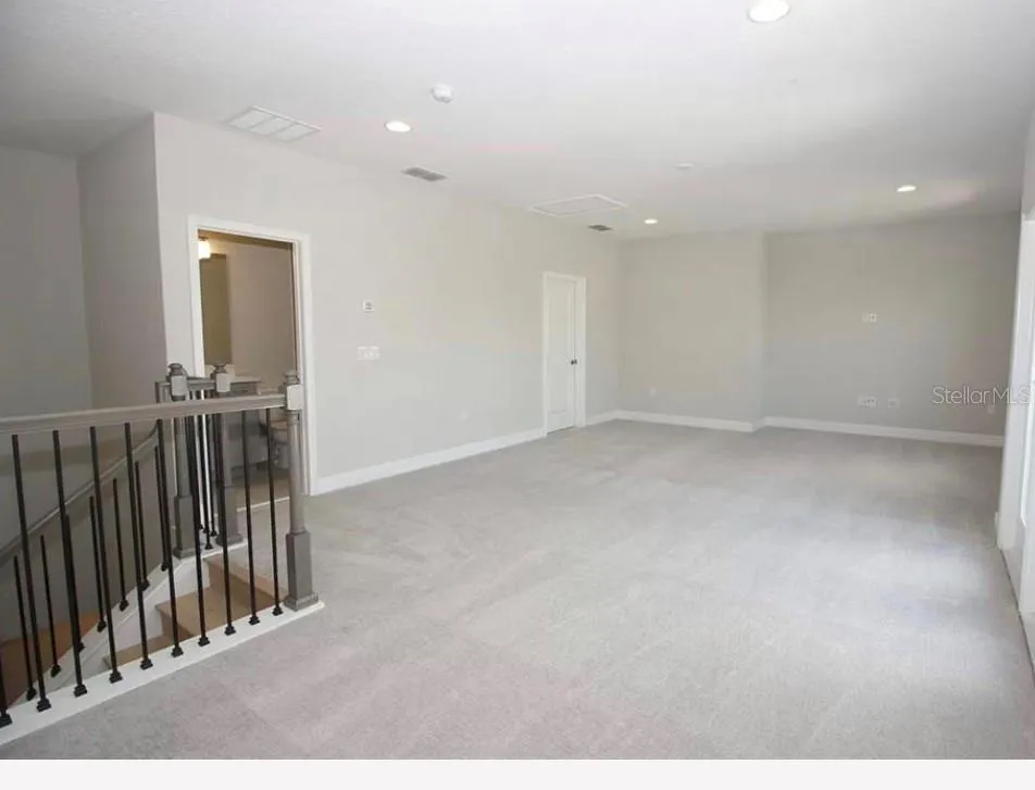 2512 DIAMOND RIDGE COURT Orlando, FL 32835