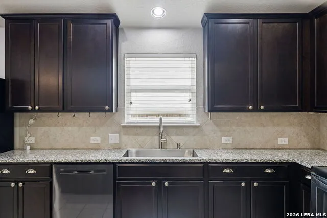 7603 PRESIDIO HVN Boerne, TX 78015