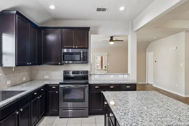 7603 PRESIDIO HVN Boerne, TX 78015