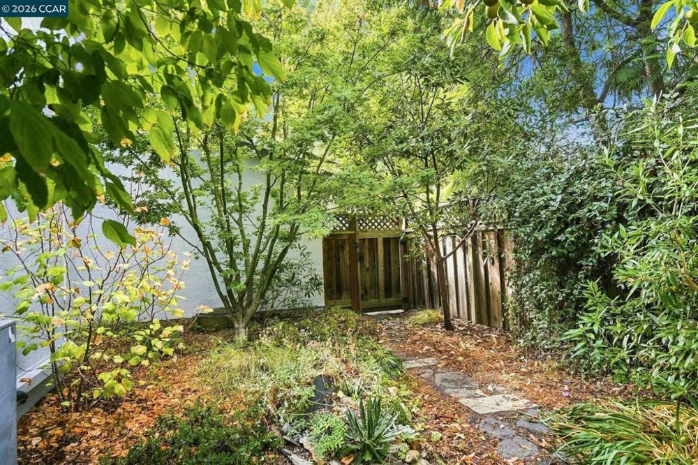 79 Fountainhead Ct Martinez, CA 94553