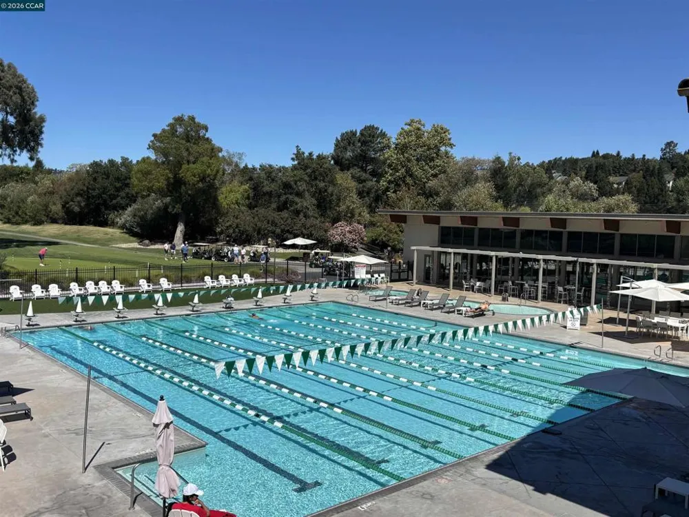 674 Augusta Drive Moraga, CA 94556