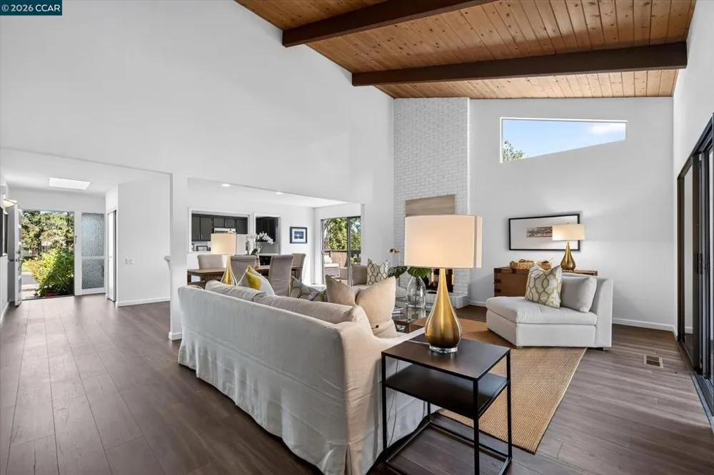 674 Augusta Drive Moraga, CA 94556