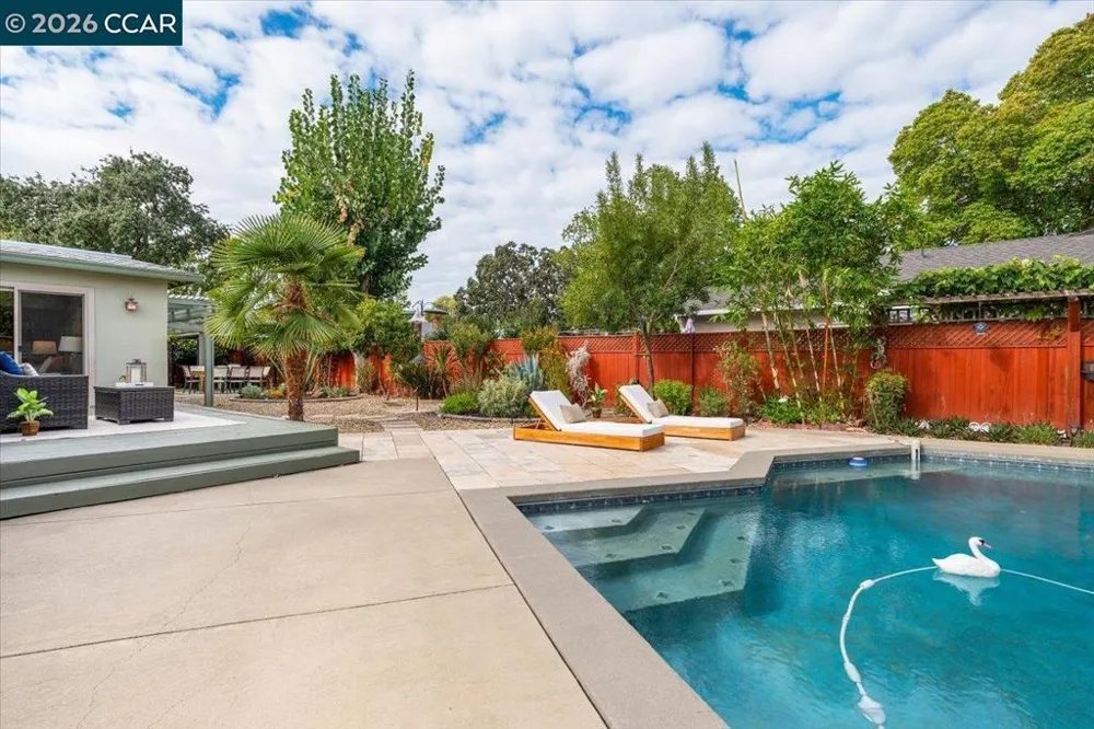 31 Rogers Ct Pleasant Hill, CA 94523