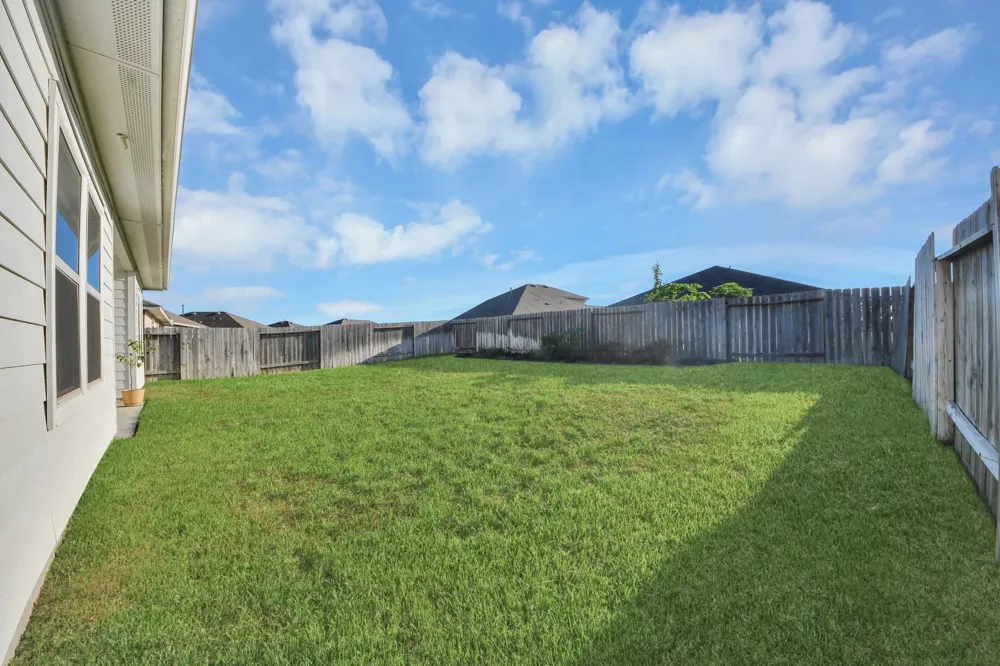 5122 Hedgerose Lane Katy, TX 77449