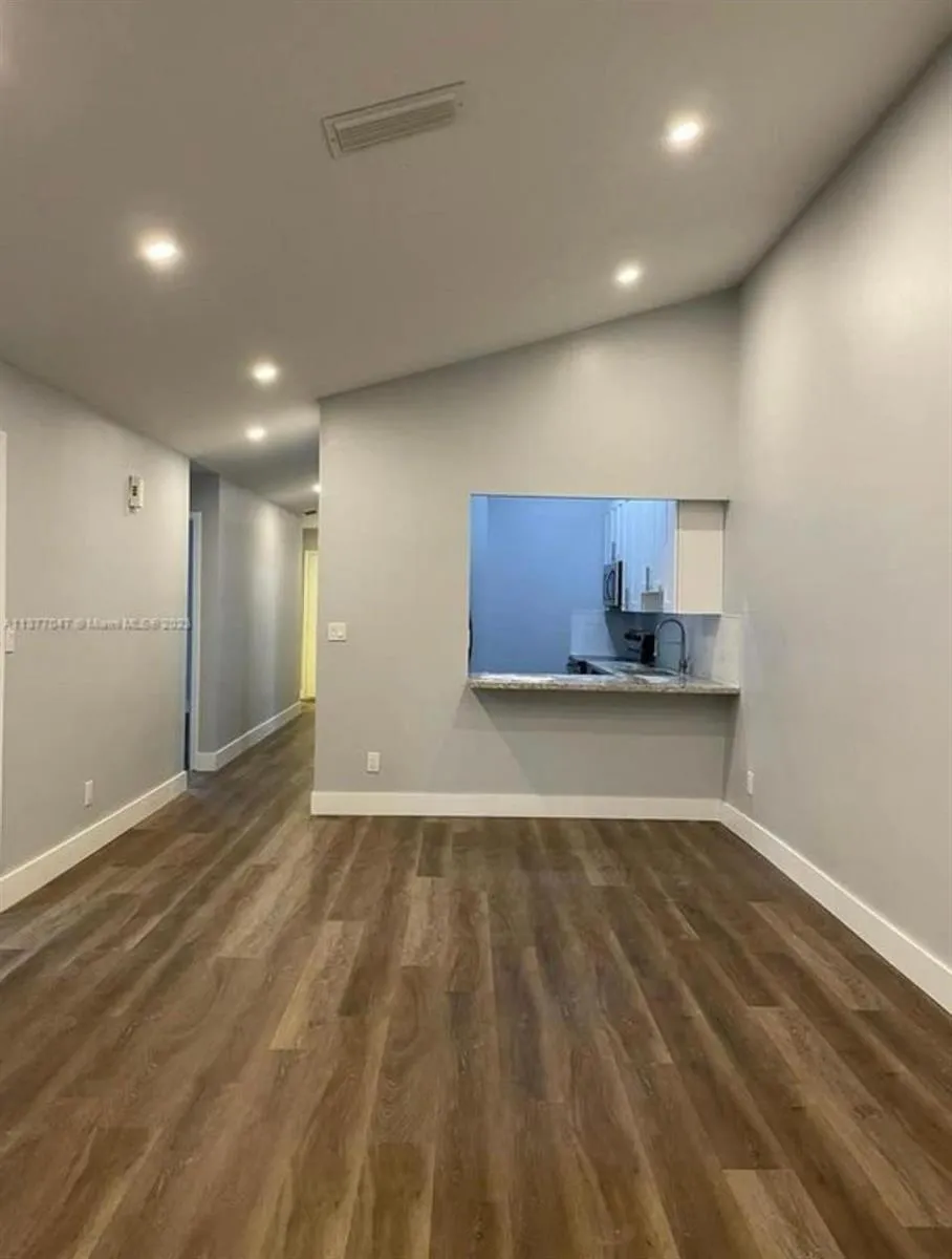 4125 NW 78TH AVENUE Sunrise, FL 33351