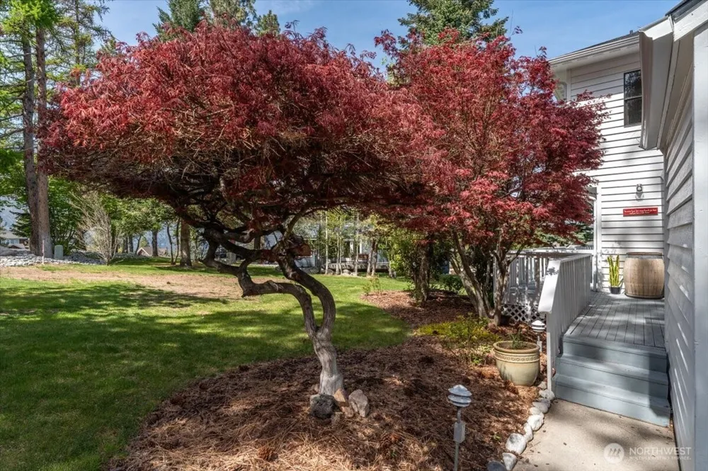 4124 Lakeview Place Chelan, WA 98816