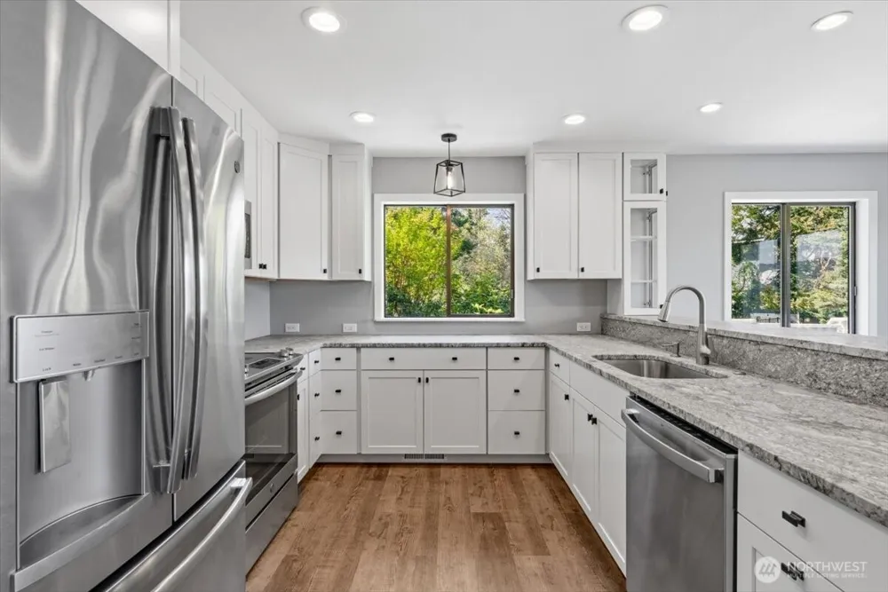 4124 Lakeview Place Chelan, WA 98816