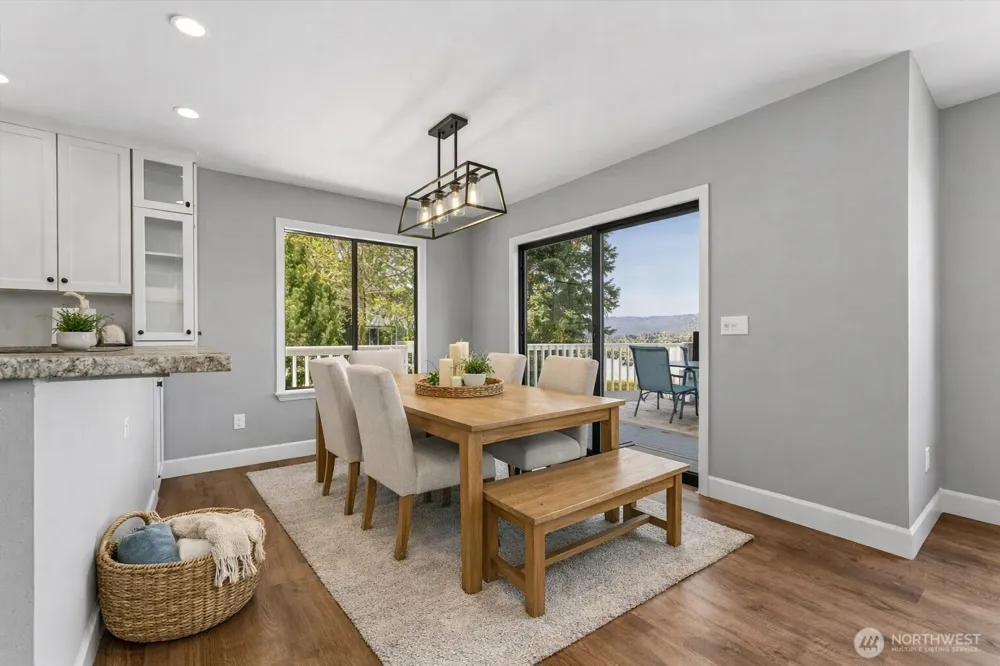 4124 Lakeview Place Chelan, WA 98816