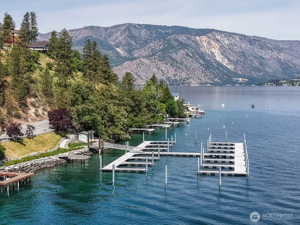 4124 Lakeview Place Chelan, WA 98816
