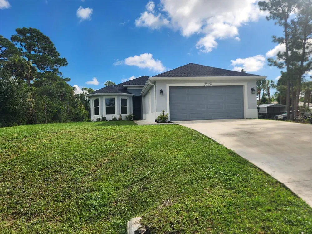 2728 CANOE LANE North Port, FL 34286