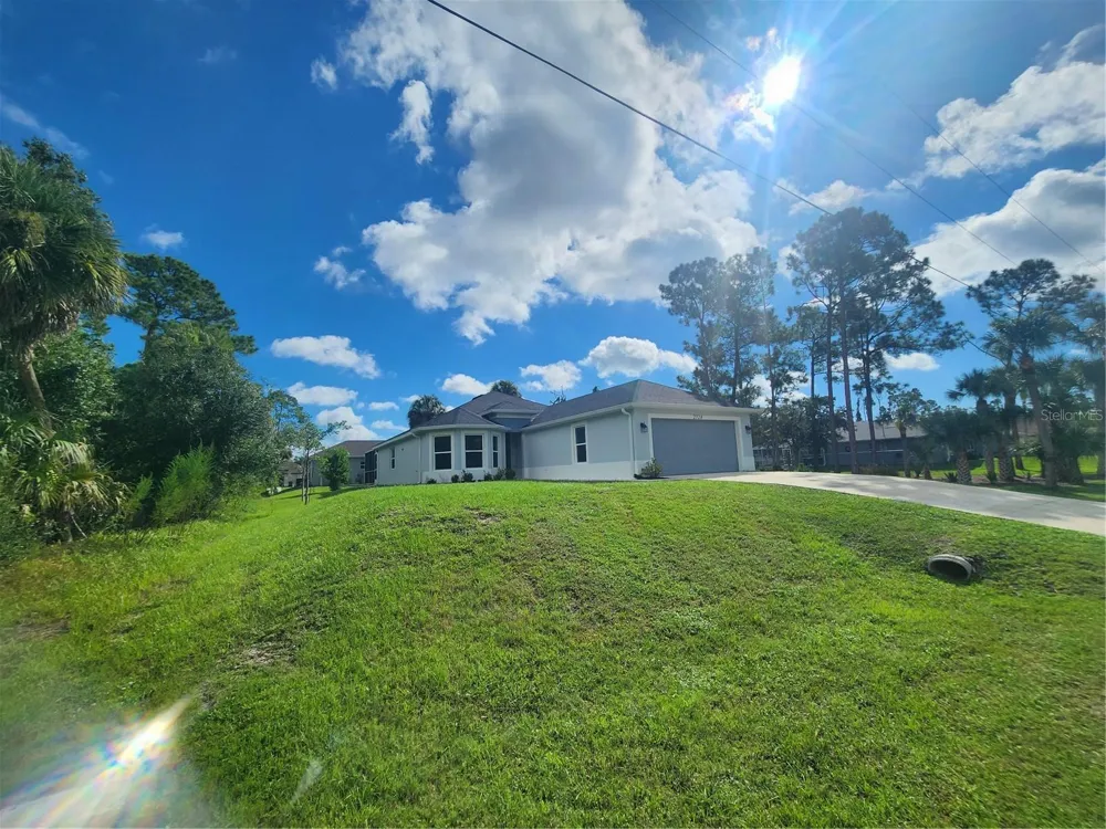 2728 CANOE LANE North Port, FL 34286