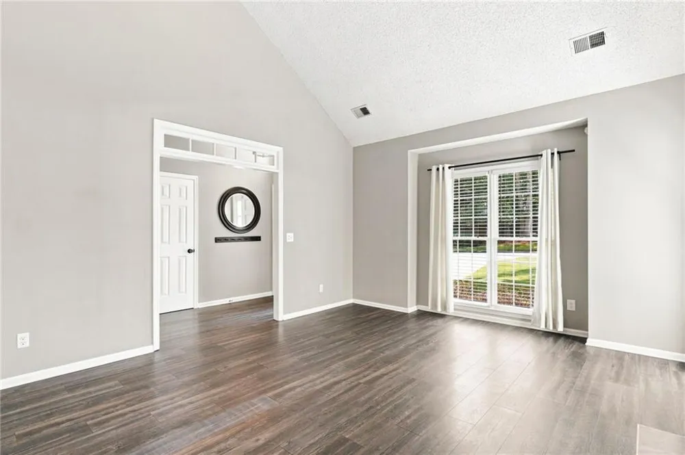 657 Wedgewood Drive Woodstock, GA 30189
