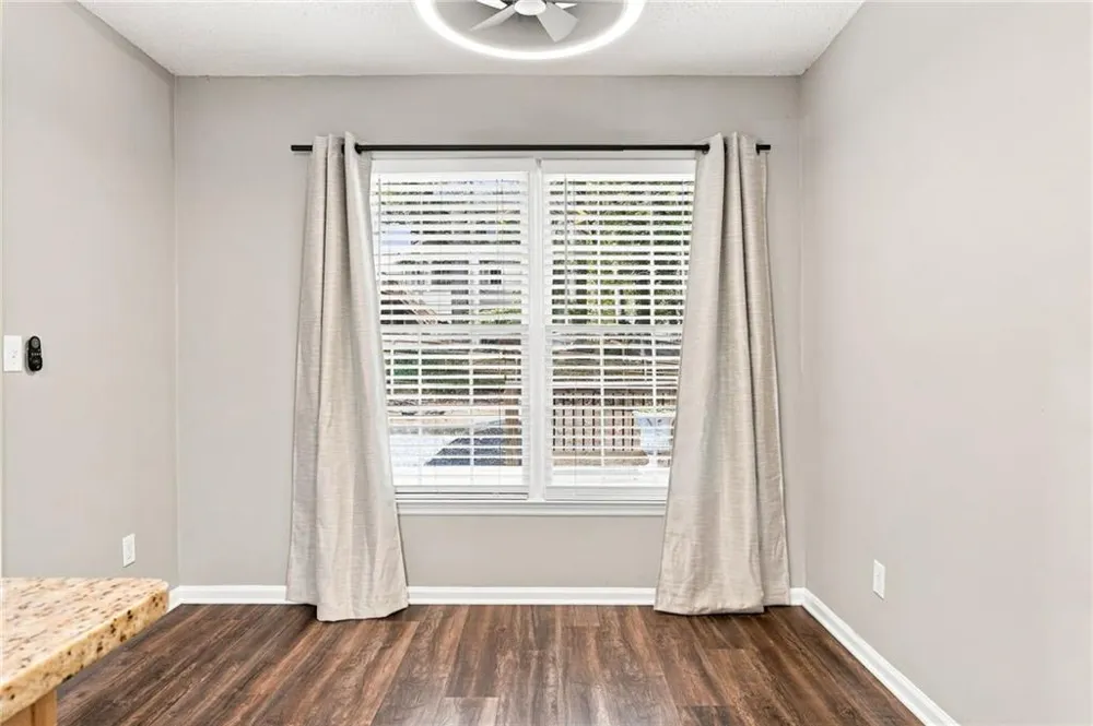 657 Wedgewood Drive Woodstock, GA 30189