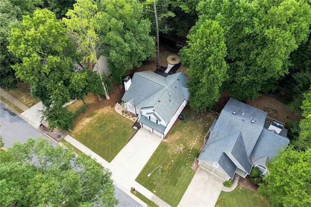 657 Wedgewood Drive Woodstock, GA 30189