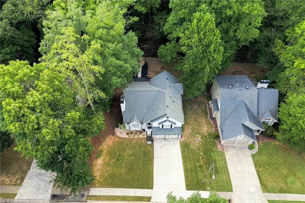657 Wedgewood Drive Woodstock, GA 30189