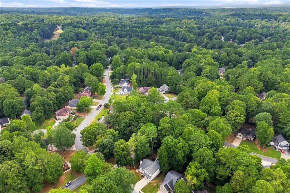 657 Wedgewood Drive Woodstock, GA 30189