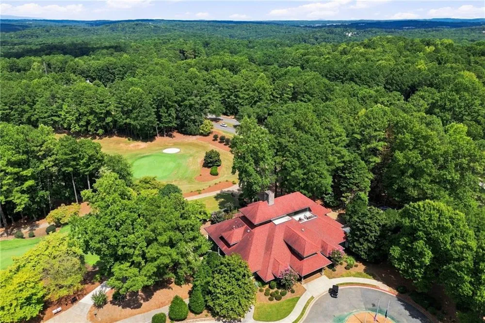 657 Wedgewood Drive Woodstock, GA 30189