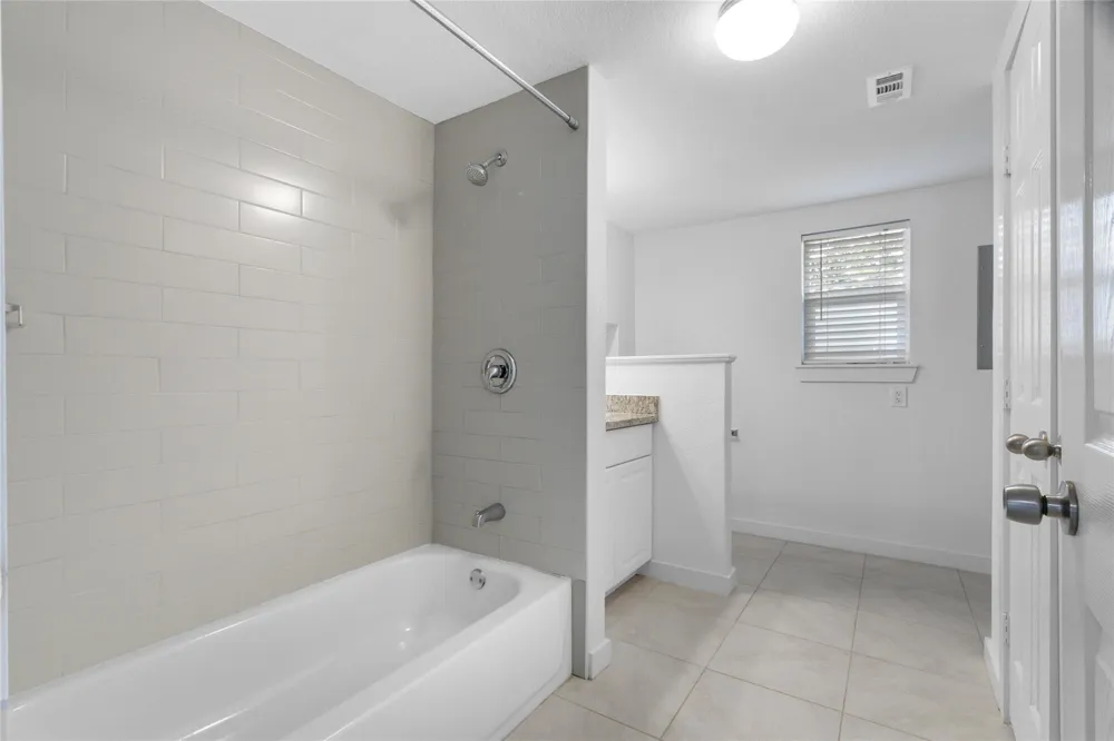 118 Waterwood Drive Huffman, TX 77336