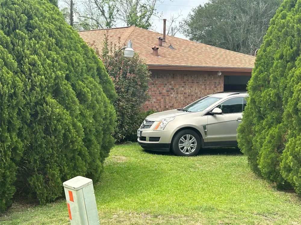 279 4th Street Van Vleck, TX 77482