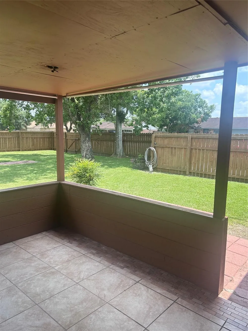 279 4th Street Van Vleck, TX 77482