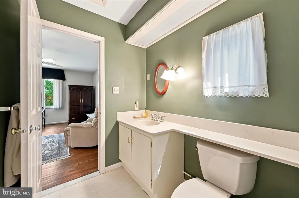 34 SOUTHRIDGE DRIVE Kennett Square, PA 19348