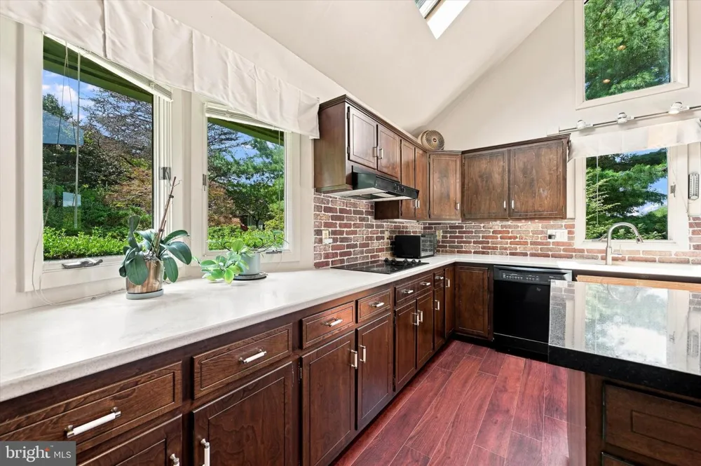 34 SOUTHRIDGE DRIVE Kennett Square, PA 19348