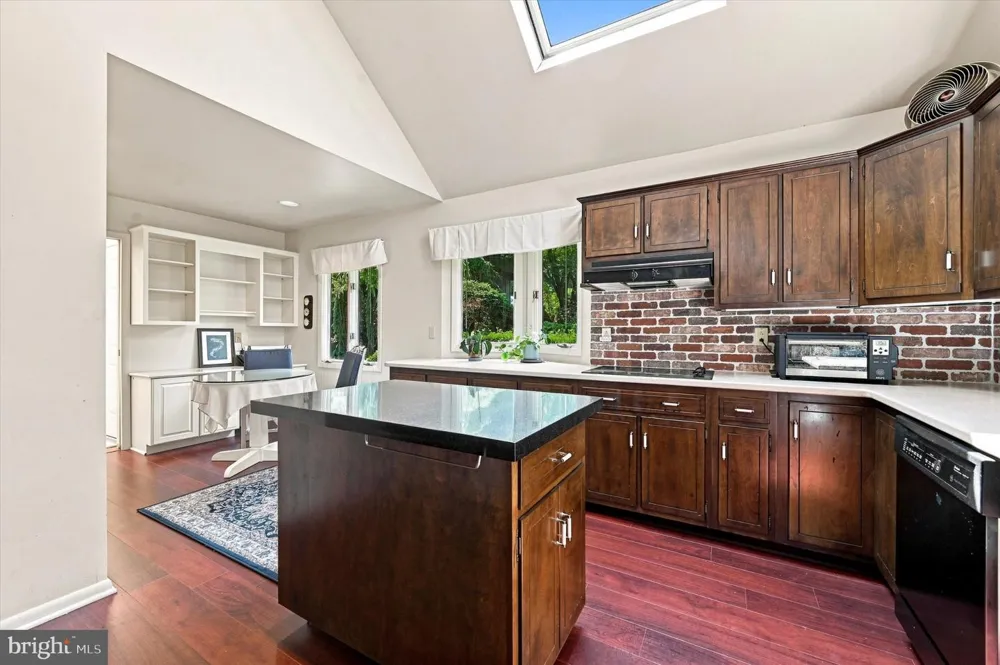 34 SOUTHRIDGE DRIVE Kennett Square, PA 19348