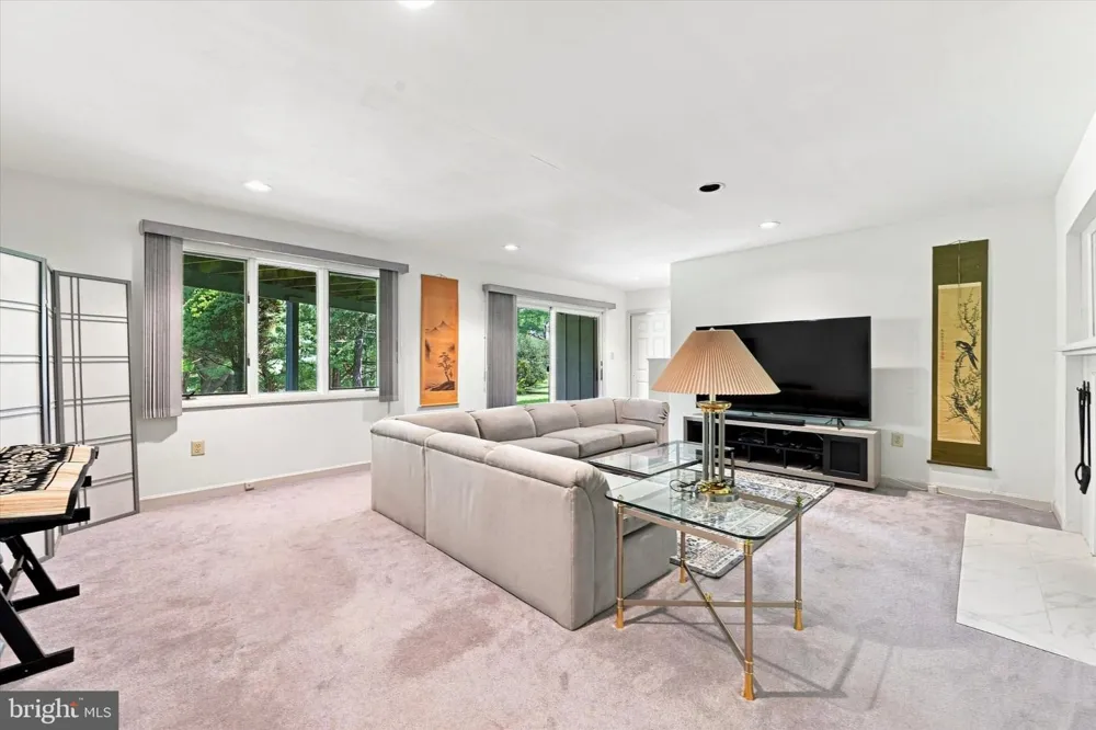 34 SOUTHRIDGE DRIVE Kennett Square, PA 19348