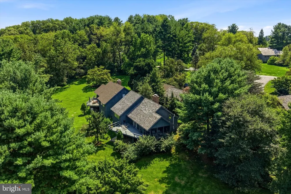 34 SOUTHRIDGE DRIVE Kennett Square, PA 19348