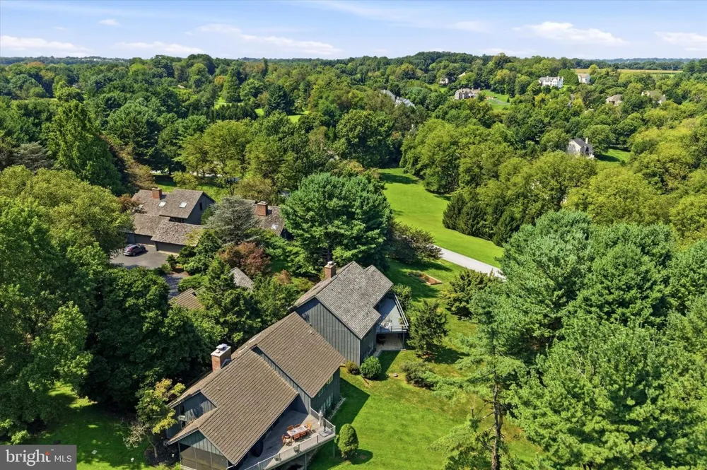34 SOUTHRIDGE DRIVE Kennett Square, PA 19348