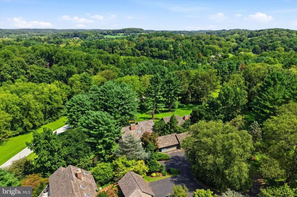 34 SOUTHRIDGE DRIVE Kennett Square, PA 19348