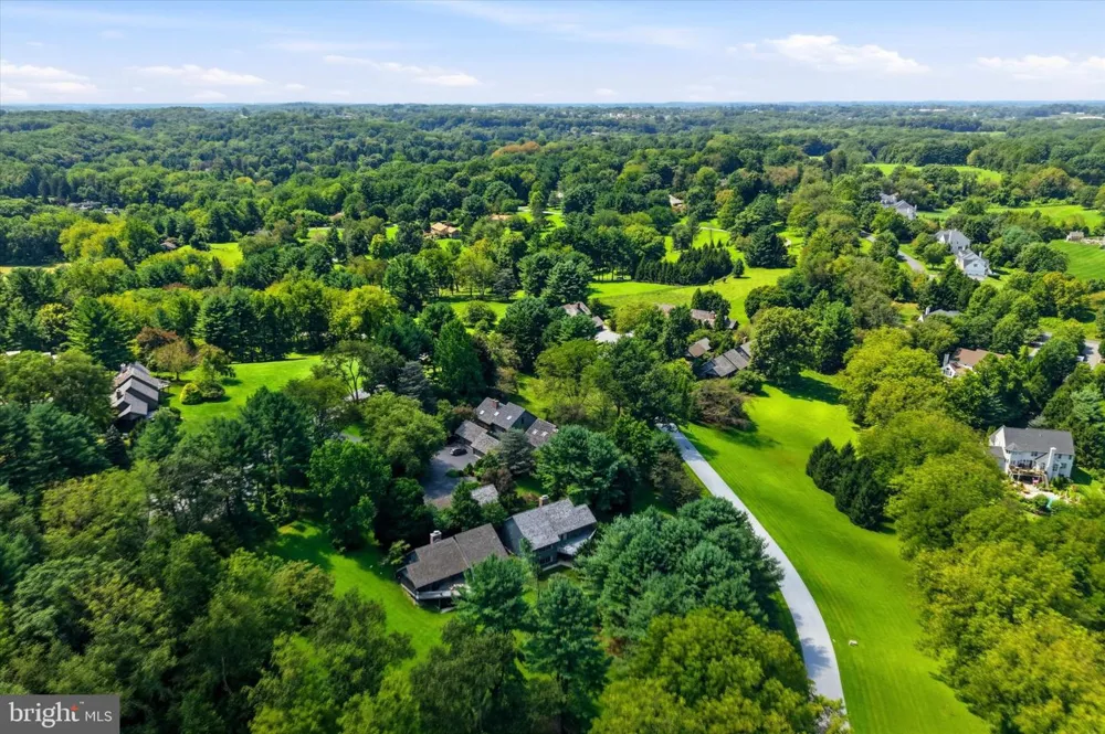 34 SOUTHRIDGE DRIVE Kennett Square, PA 19348
