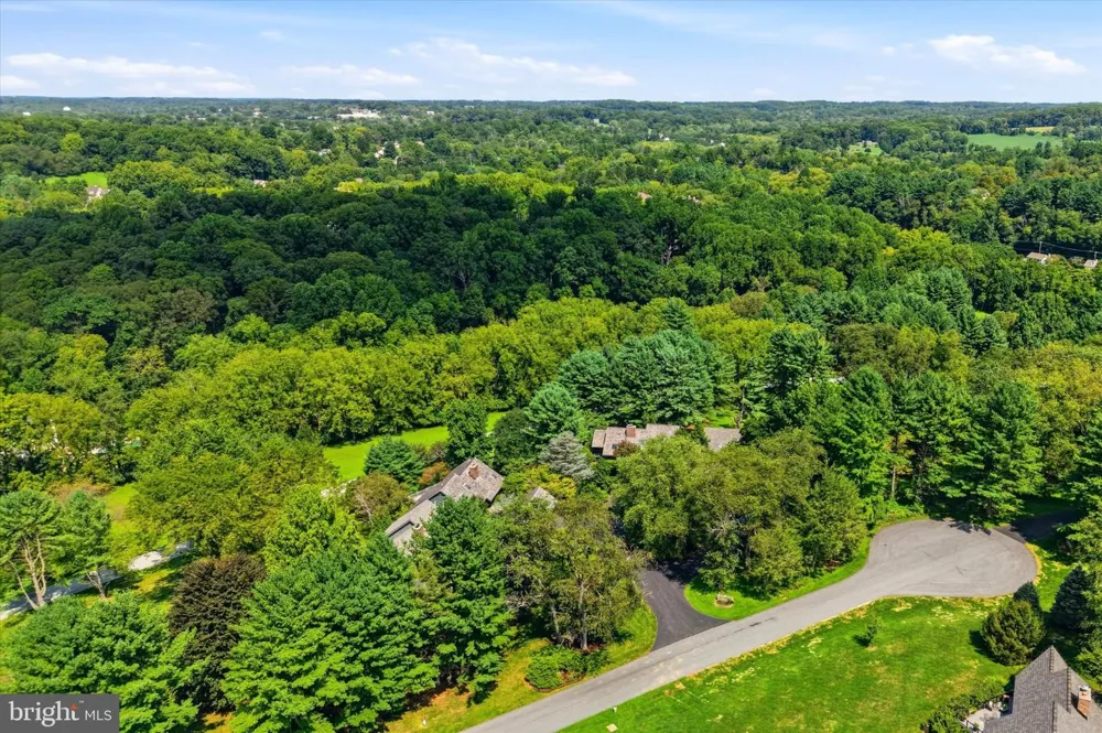 34 SOUTHRIDGE DRIVE Kennett Square, PA 19348
