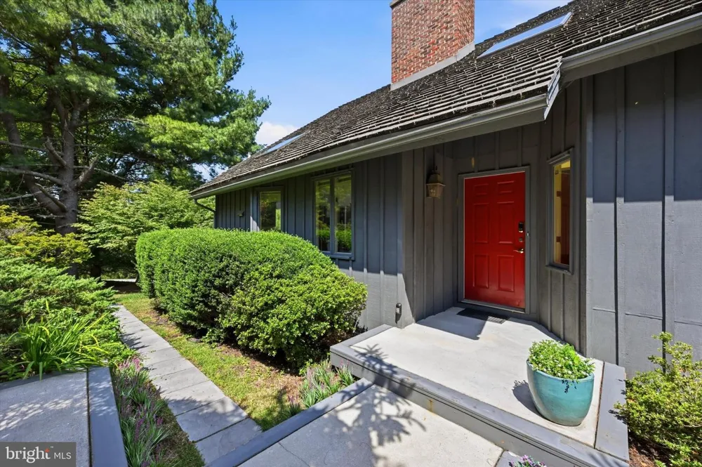 34 SOUTHRIDGE DRIVE Kennett Square, PA 19348