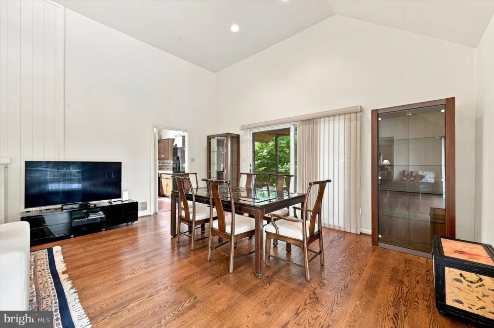 34 SOUTHRIDGE DRIVE Kennett Square, PA 19348