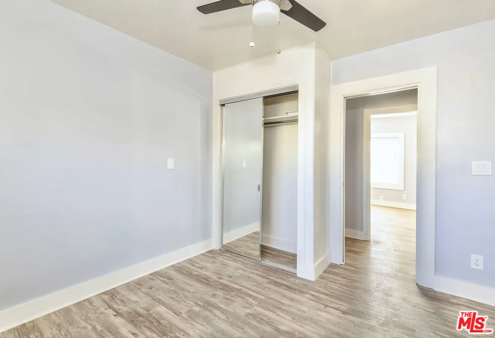 1836 The Strand Hermosa Beach, CA 90254