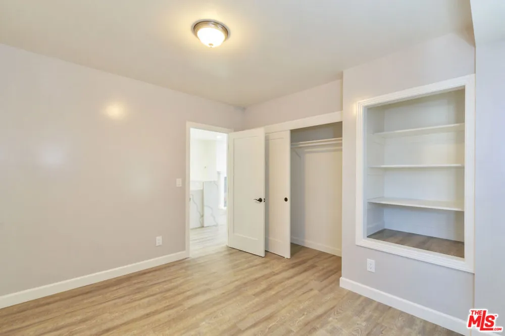 1836 The Strand Hermosa Beach, CA 90254