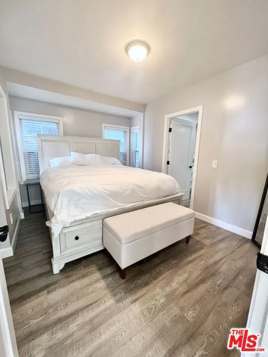 1836 The Strand Hermosa Beach, CA 90254
