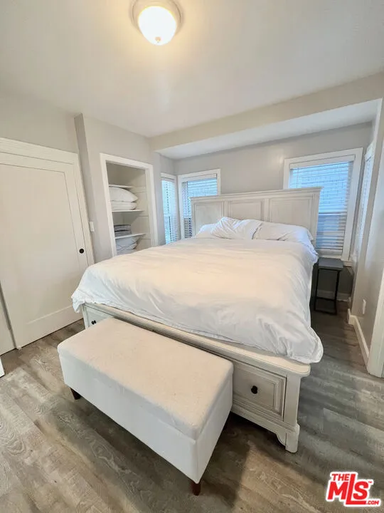 1836 The Strand Hermosa Beach, CA 90254