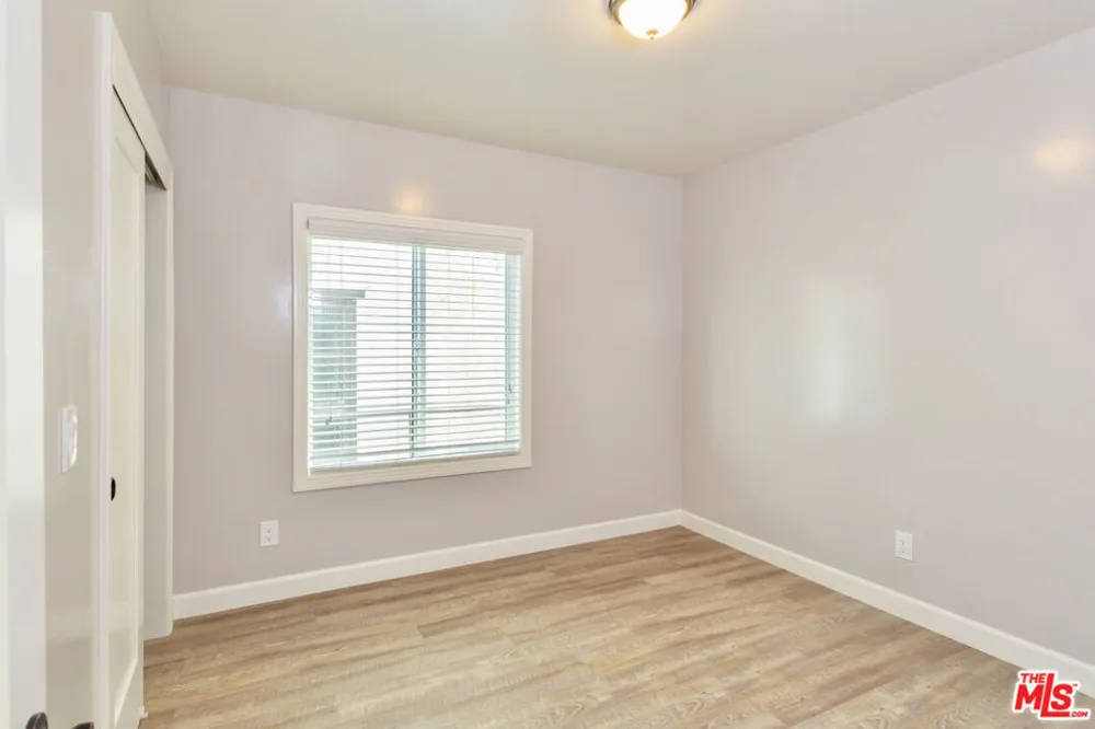 1836 The Strand Hermosa Beach, CA 90254