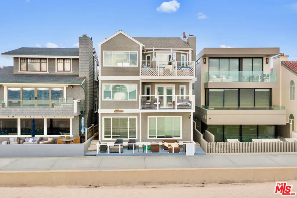 1836 The Strand Hermosa Beach, CA 90254