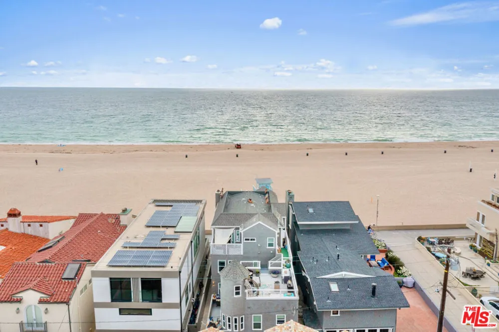 1836 The Strand Hermosa Beach, CA 90254