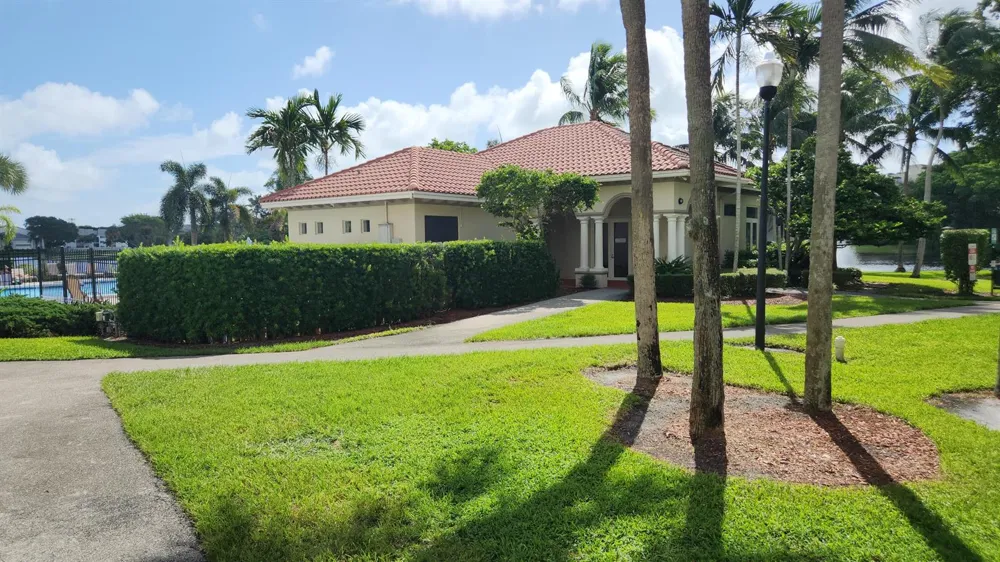 820 Lavers Circle #G306 Delray Beach, FL 33444