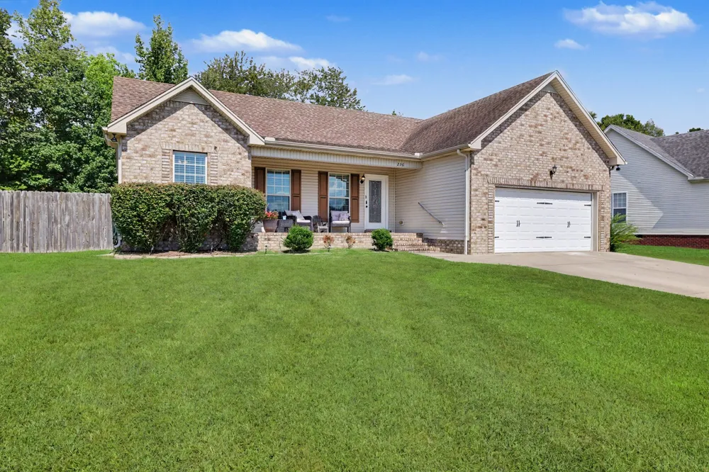 236 Preakness Cir Pleasant View, TN 37146