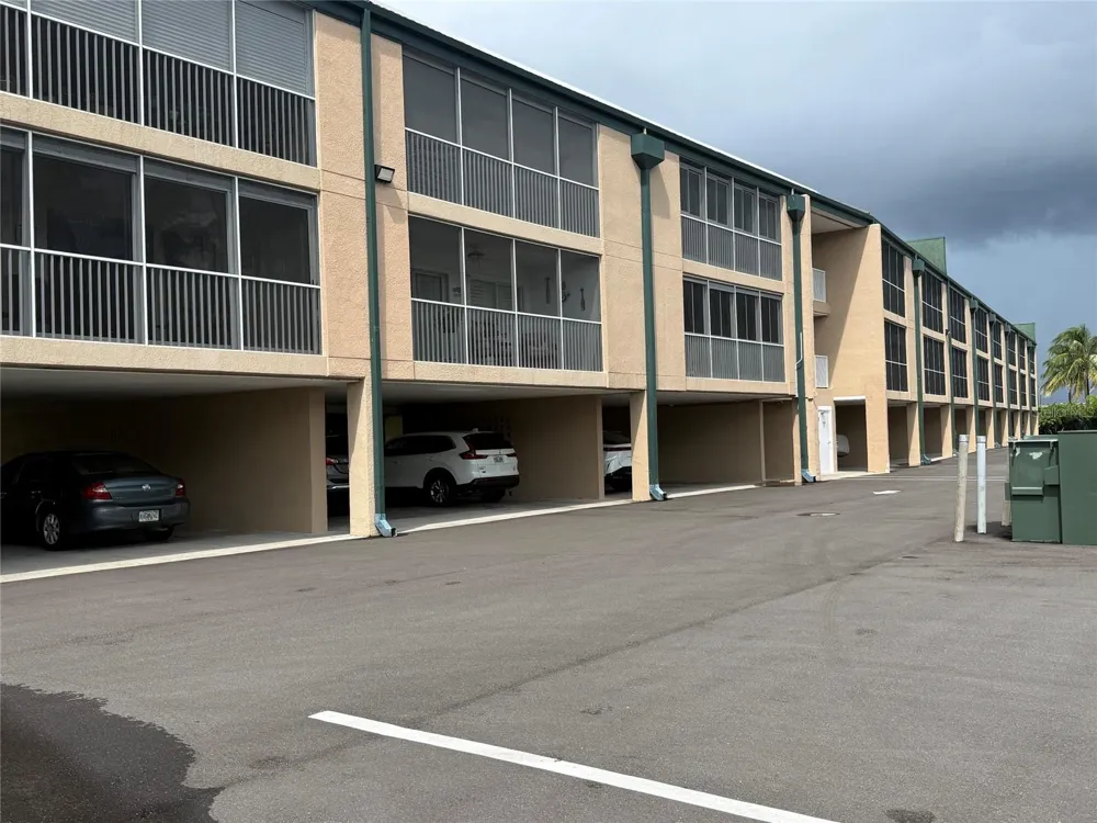 150 HARBORSIDE AVENUE #207 Punta Gorda, FL 33950