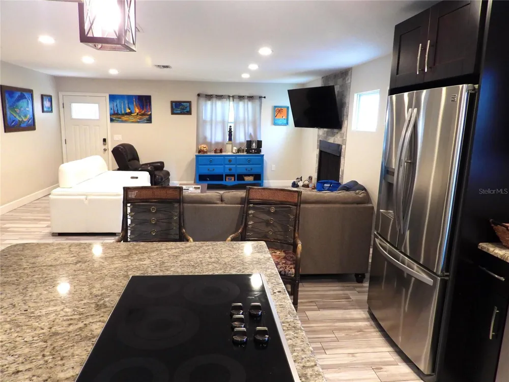 7800 COUNTRY CLUB ROAD St Petersburg, FL 33710