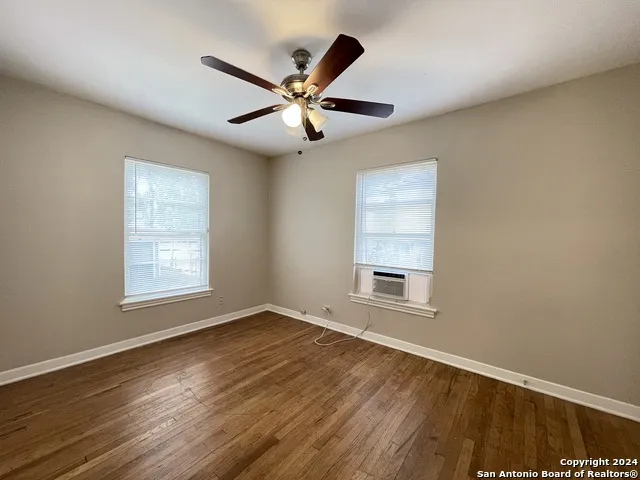 519 W LYNWOOD AVE Unit 1 San Antonio, TX 78212